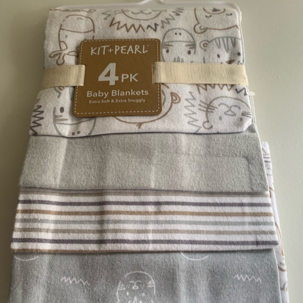 Baby Blankets 4-Pack - Gray and White